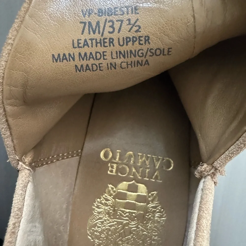 New Vince Camuto Bibestie Tortilla Ankle Boot Tan Suede Bootie size 7
